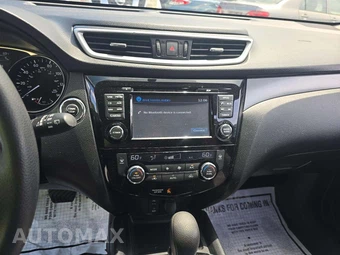 2016 Nissan Rogue SV – miniatura 10
