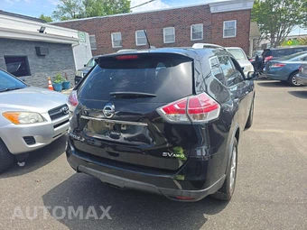 2016 Nissan Rogue SV – miniatura 3