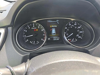 2016 Nissan Rogue SV – miniatura 9