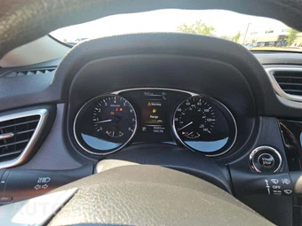 2016 Nissan Rogue SV – miniatura 9