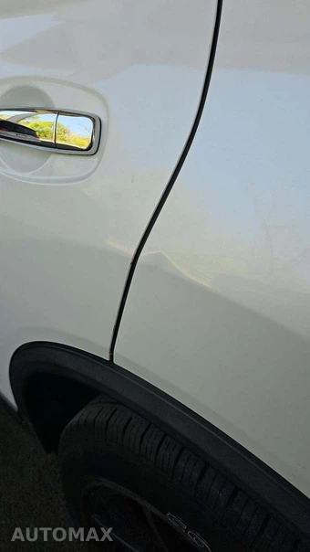 2016 Nissan Rogue SV – miniatura 4