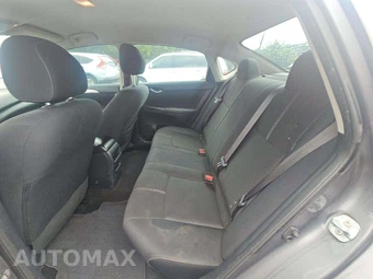 2016 Nissan Sentra S – miniatura 13