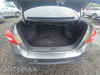 2016 Nissan Sentra S – miniatura 14