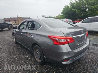 2016 Nissan Sentra S – miniatura 4