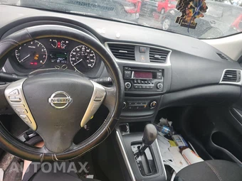2016 Nissan Sentra S – miniatura 11