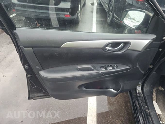 2016 Nissan Sentra S – miniatura 9