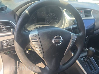 2016 Nissan Sentra S – miniatura 14