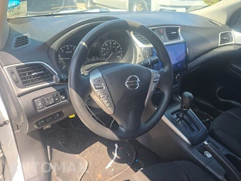 2016 Nissan Sentra S – miniatura 15