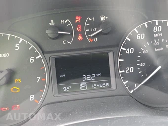 2016 Nissan Sentra S – miniatura 12
