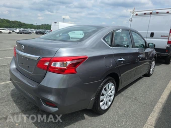 2016 Nissan Sentra S – miniatura 4