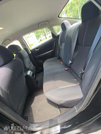 2016 Nissan Sentra S – miniatura 10