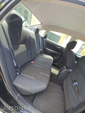 2016 Nissan Sentra S – miniatura 13