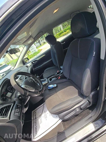 2016 Nissan Sentra S – miniatura 3