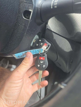 2016 Nissan Sentra S – miniatura 5