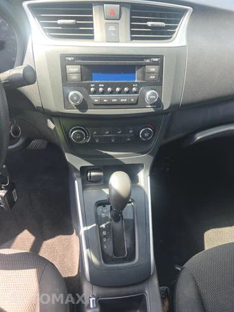2016 Nissan Sentra S – miniatura 11