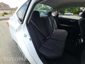 2016 Nissan Sentra S – miniatura 16