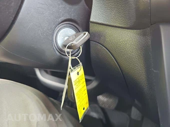 2016 Nissan Sentra S – miniatura 8