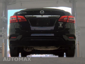 2016 Nissan Sentra S - miniatura 7