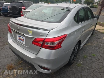 2016 Nissan Sentra SR – miniatura 4