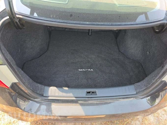 2016 Nissan Sentra SR - miniatura 14