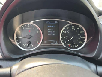 2016 Nissan Sentra SR - miniatura 9