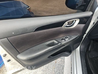 2016 Nissan Sentra SV – miniatura 15