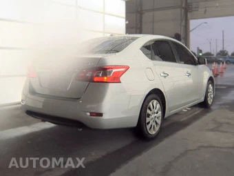 2016 Nissan Sentra SV – miniatura 5