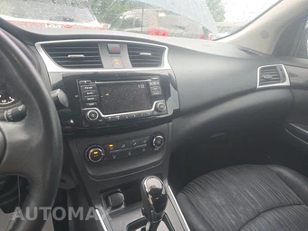 2016 Nissan Sentra SV - miniatura 11