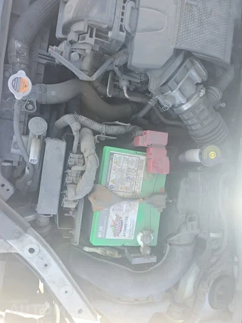 2016 Nissan Sentra SV - miniatura 21