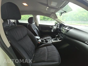2016 Nissan Sentra SV – miniatura 8