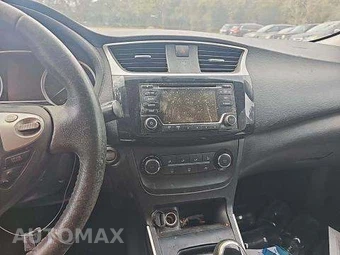 2016 Nissan Sentra SV – miniatura 10