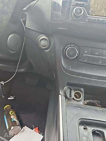 2016 Nissan Sentra SV – miniatura 8