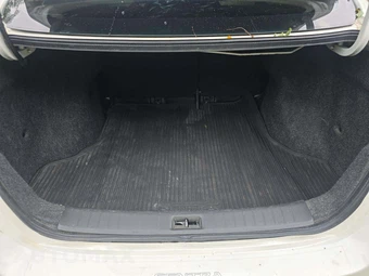 2016 Nissan Sentra SV – miniatura 14