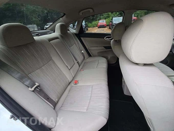 2016 Nissan Sentra SV – miniatura 16