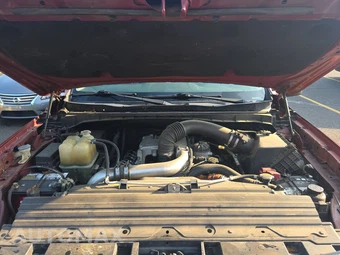 2016 Nissan TITAN XD Platinum Reserve Crew Cab Medium Bed - miniatura 15