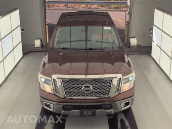 2016 Nissan TITAN XD Platinum Reserve Crew Cab Medium Bed - miniatura 2