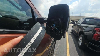 2016 Nissan TITAN XD Platinum Reserve Crew Cab Medium Bed - miniatura 25