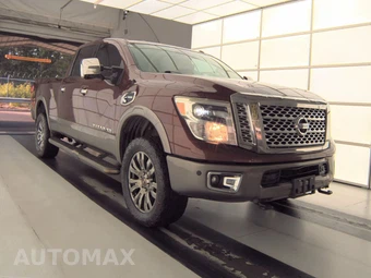 2016 Nissan TITAN XD Platinum Reserve Crew Cab Medium Bed - miniatura 3