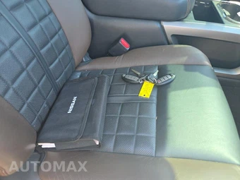2016 Nissan TITAN XD Platinum Reserve Crew Cab Medium Bed - miniatura 21