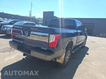 2016 Nissan TITAN XD Platinum Reserve Crew Cab Medium Bed - miniatura 4
