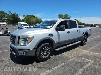 2016 Nissan TITAN XD PRO-4X Crew Cab Medium Bed