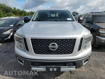 2016 Nissan TITAN XD PRO-4X Crew Cab Medium Bed - miniatura 2
