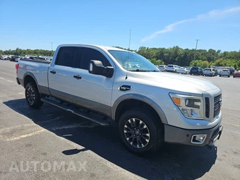2016 Nissan TITAN XD PRO-4X Crew Cab Medium Bed - miniatura 3