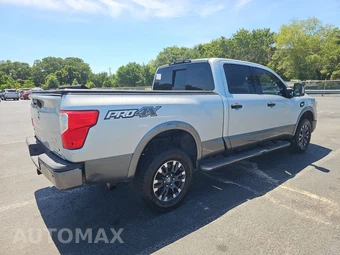 2016 Nissan TITAN XD PRO-4X Crew Cab Medium Bed - miniatura 4