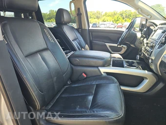 2016 Nissan TITAN XD PRO-4X Crew Cab Medium Bed - miniatura 8