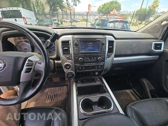 2016 Nissan TITAN XD PRO-4X Crew Cab Medium Bed – miniatura 10