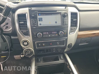 2016 Nissan TITAN XD SL Crew Cab Medium Bed - miniatura 11