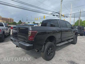 2016 Nissan TITAN XD SL Crew Cab Medium Bed – miniatura 3