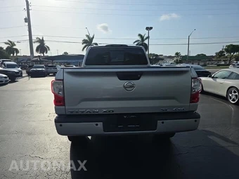 2016 Nissan TITAN XD SL Crew Cab Medium Bed – miniatura 5