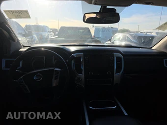 2016 Nissan TITAN XD SV Crew Cab Medium Bed - miniatura 11